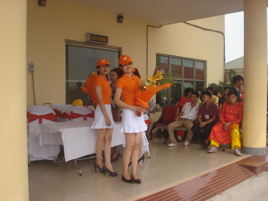 Tổ chức sự kiện